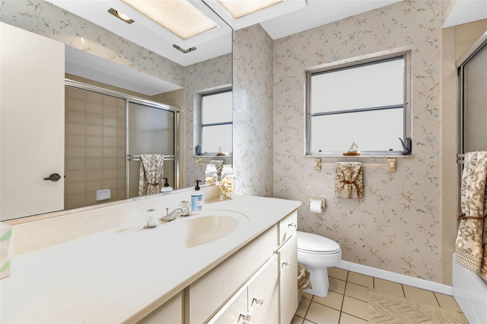 JACARANDA COUNTRY CLUB WEST VILLAGE - Residential