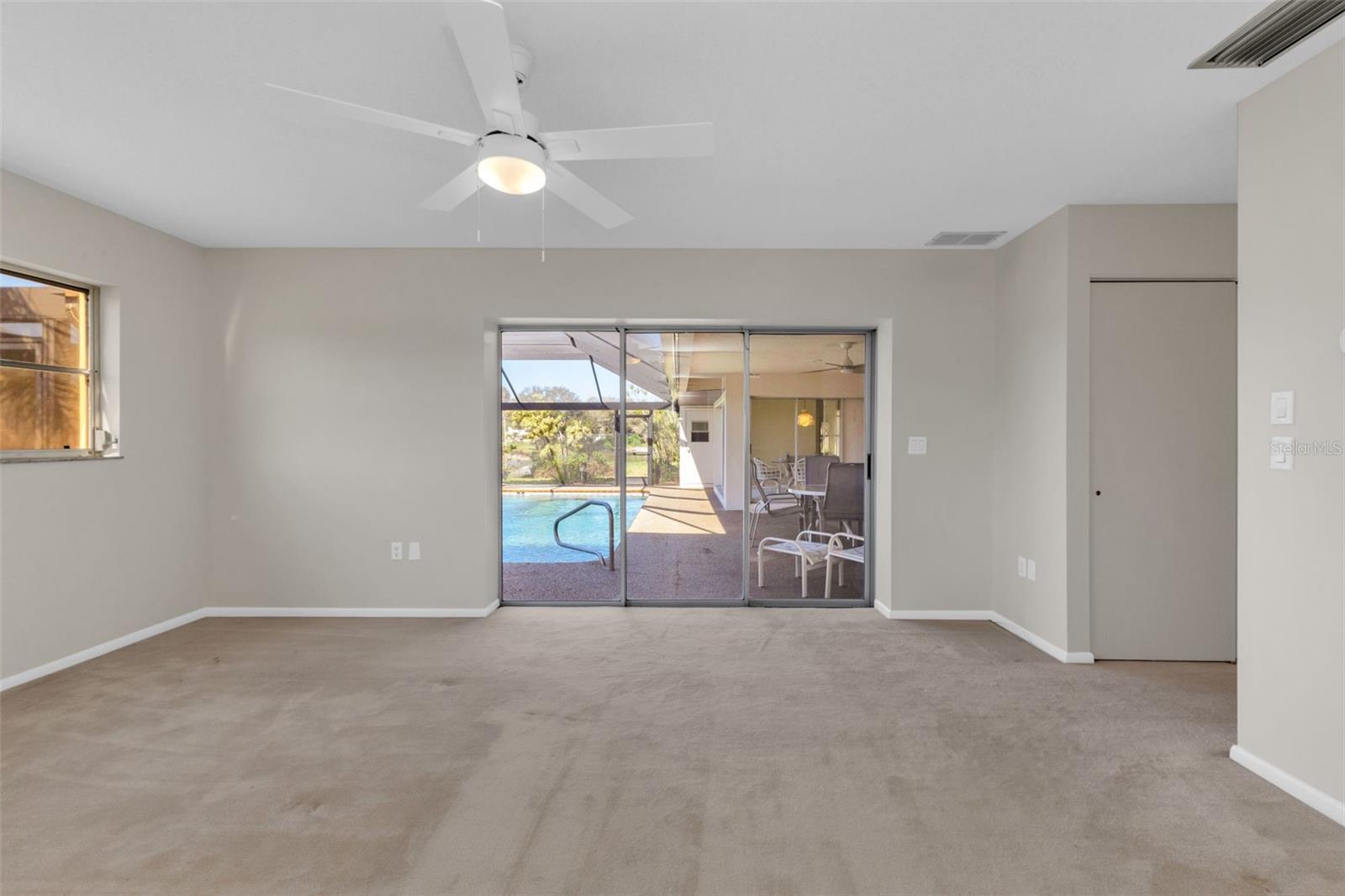 JACARANDA COUNTRY CLUB WEST VILLAGE - Residential