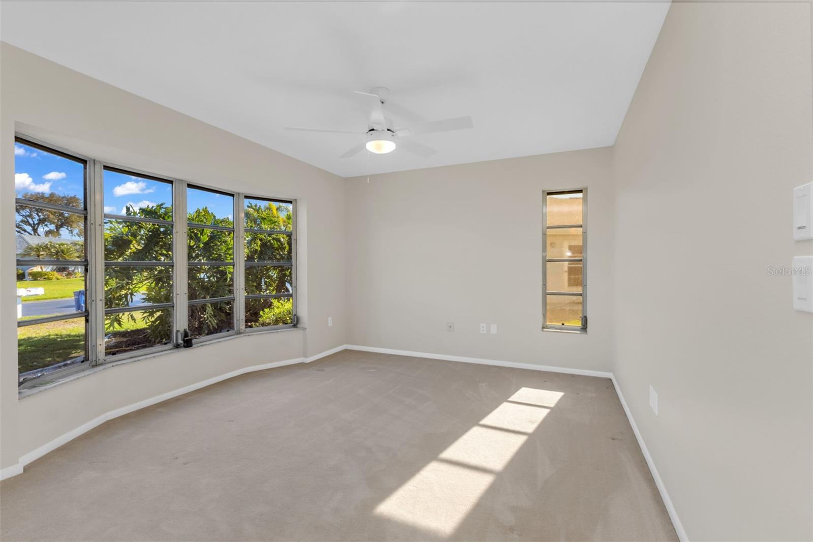 JACARANDA COUNTRY CLUB WEST VILLAGE - Residential