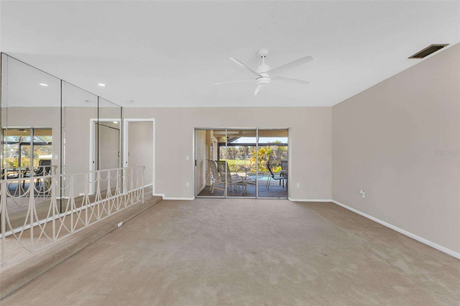 JACARANDA COUNTRY CLUB WEST VILLAGE - Residential