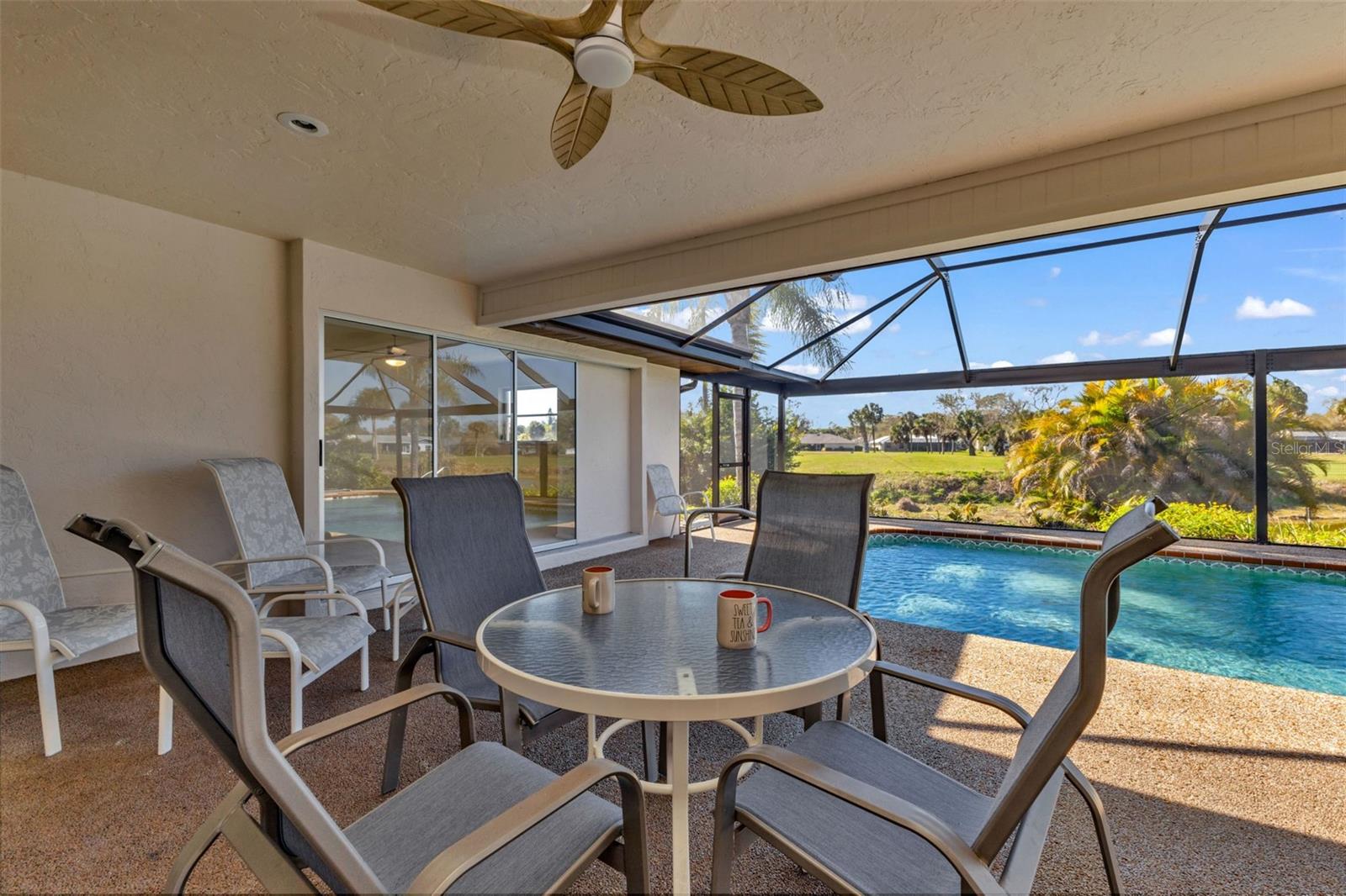 JACARANDA COUNTRY CLUB WEST VILLAGE - Residential