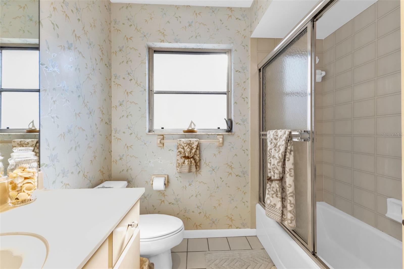 JACARANDA COUNTRY CLUB WEST VILLAGE - Residential