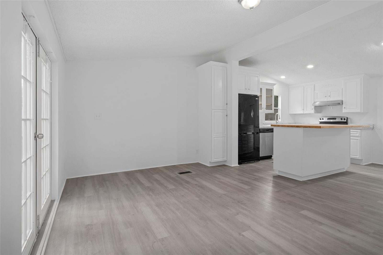 WEEKI WACHEE ACRES - Residential