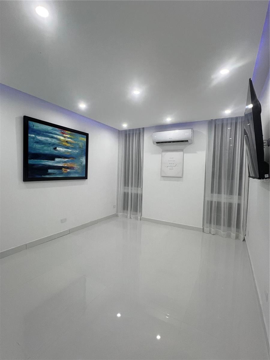 OCEAN TOWER CONDOMINIUM - Residential