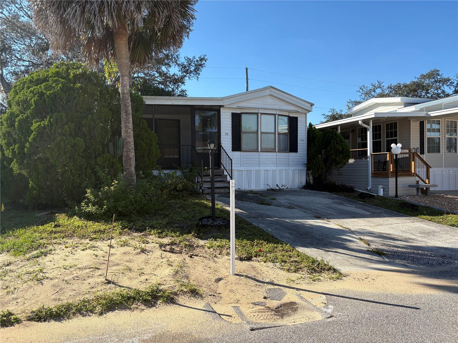 11 CITRUS RIDGE DRIVE 11