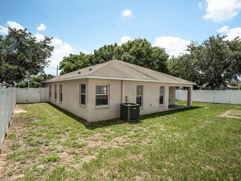 A home in VALRICO