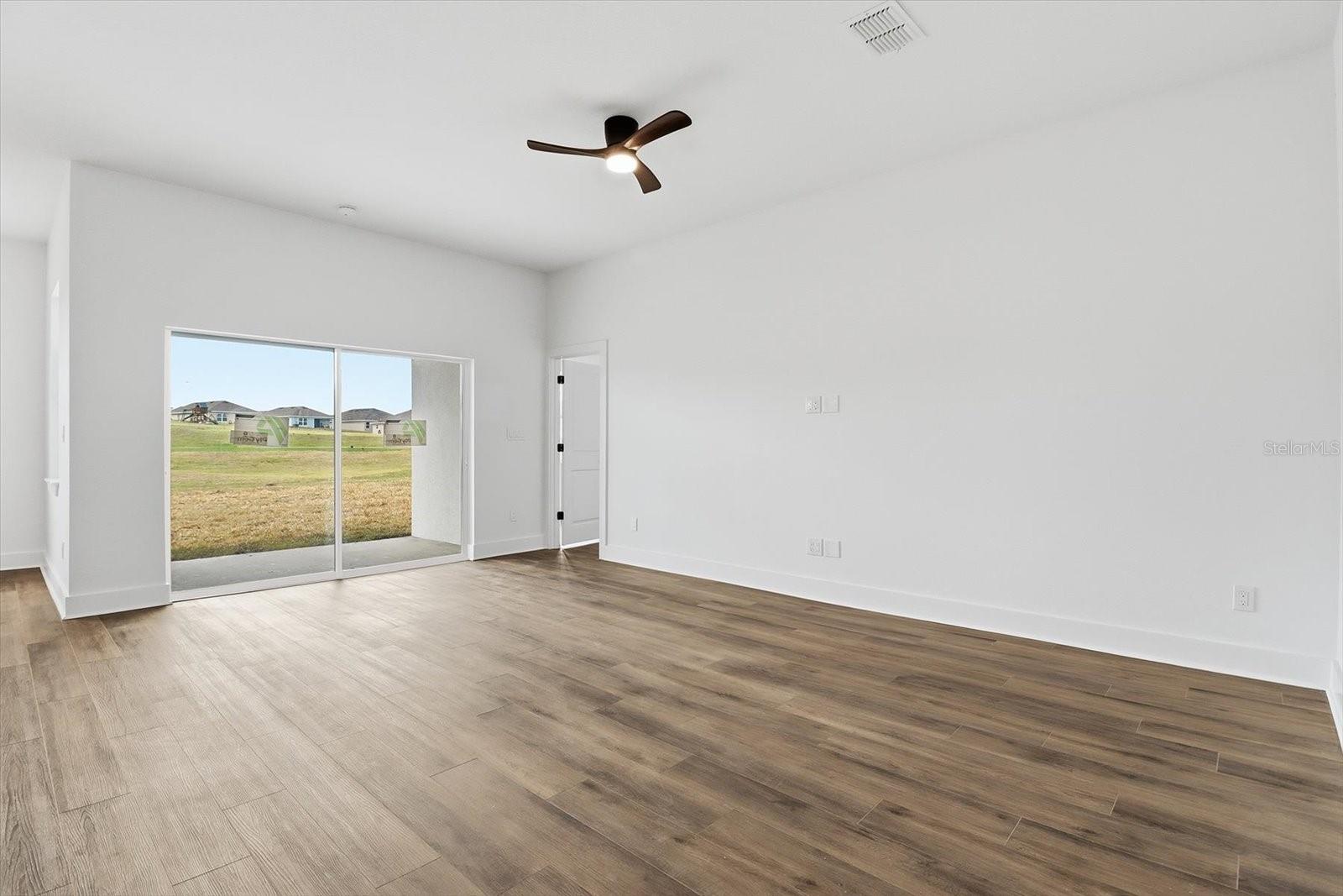 LAUREL RIDGE 02 - Residential