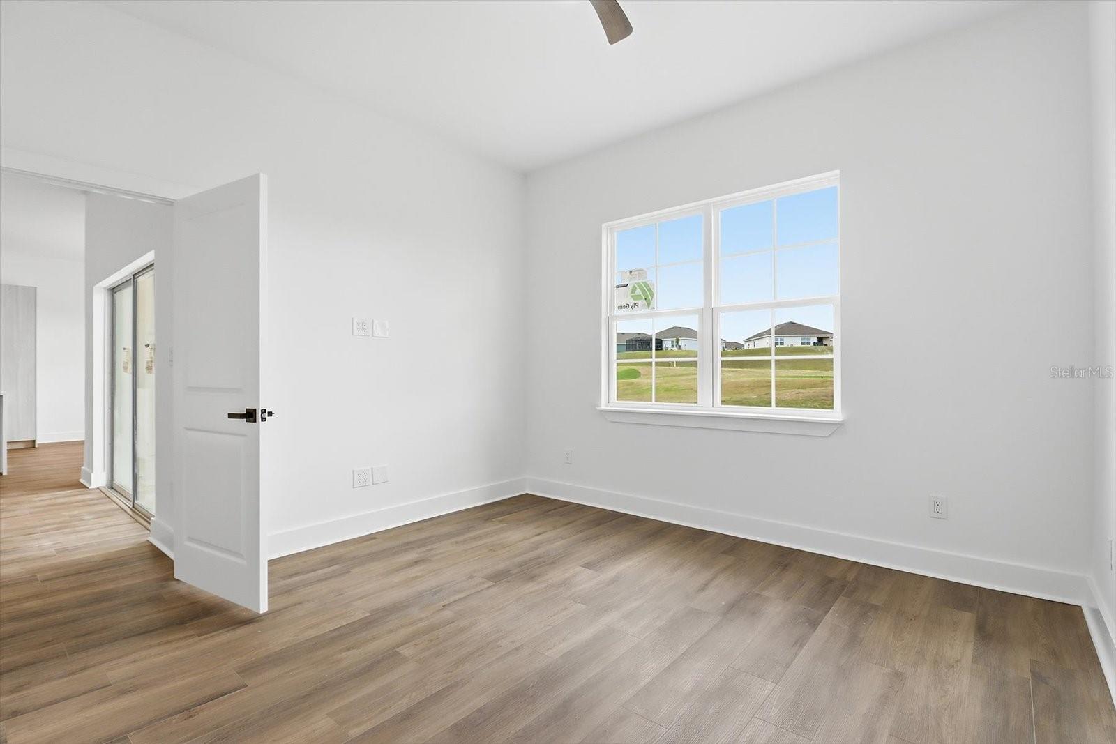 LAUREL RIDGE 02 - Residential