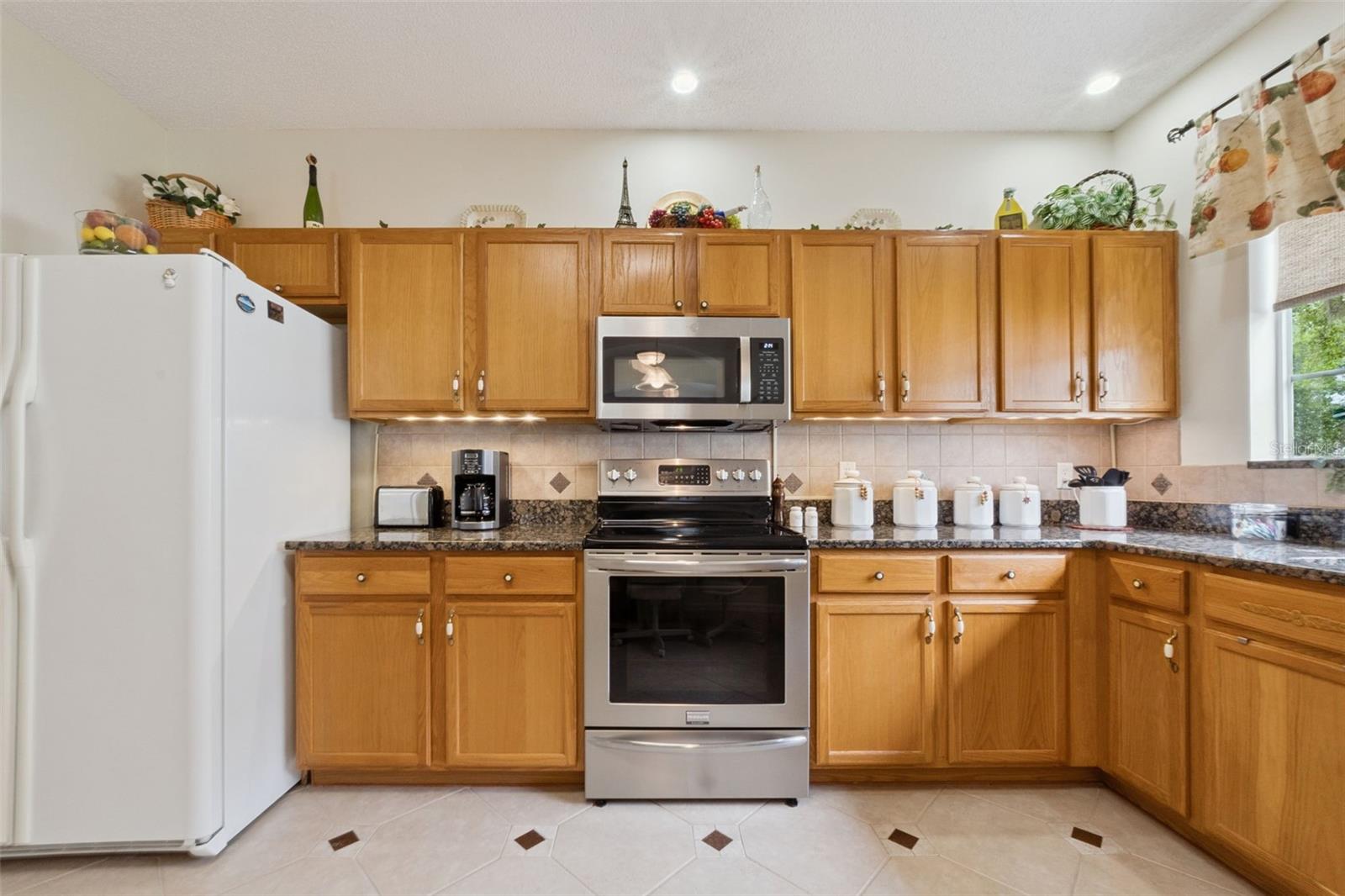 25239 CRANES ROOST CIRCLE