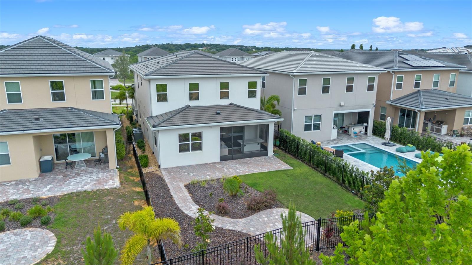 BELLA COLLINA WEST SUB - Residential