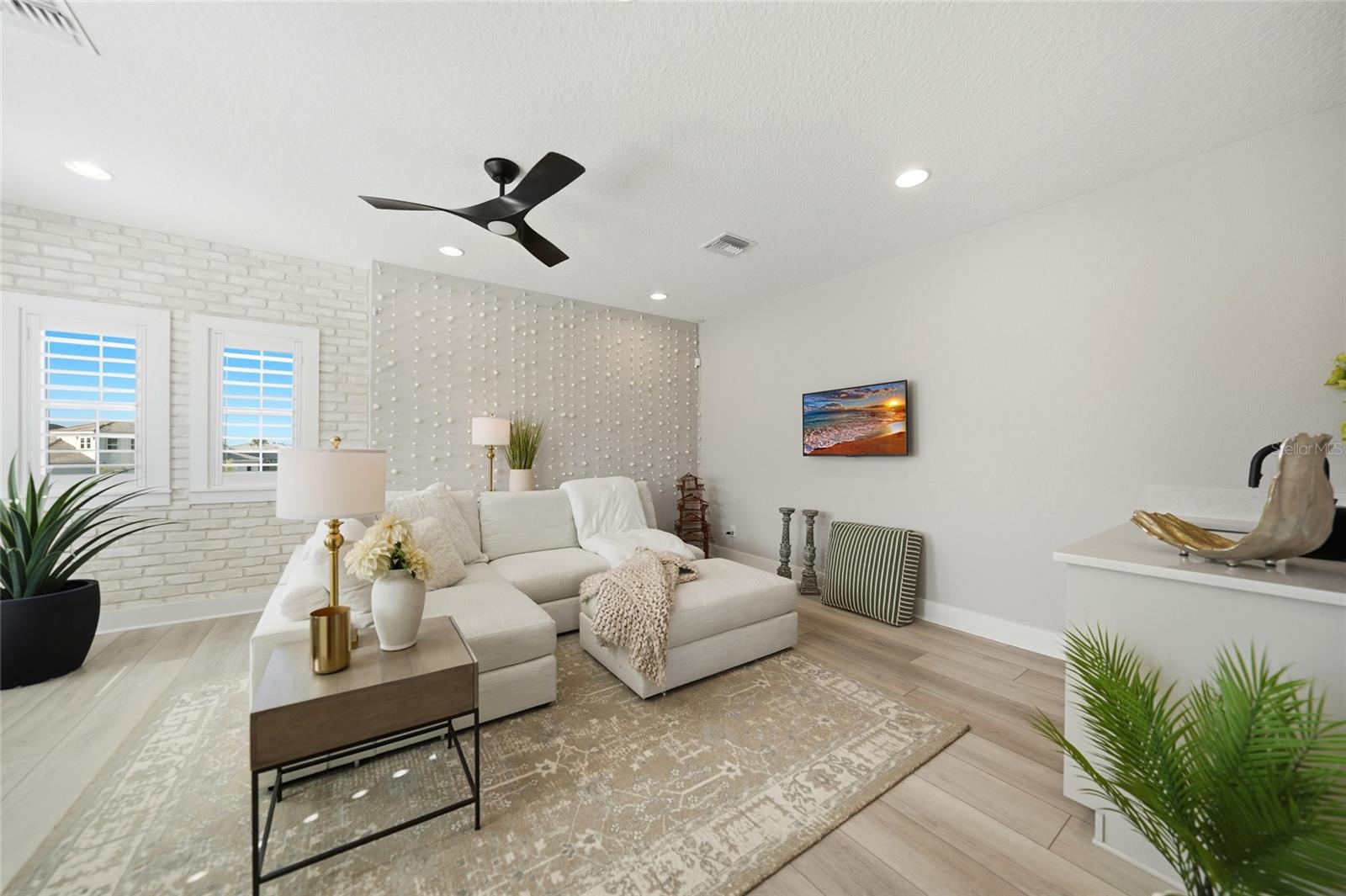 EVERLY/WELLEN PARK - Residential