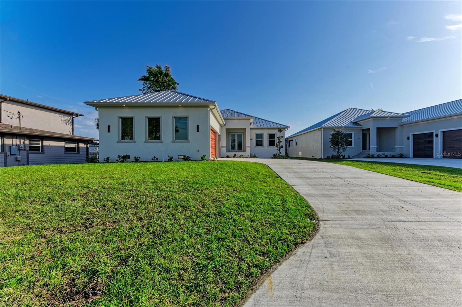 SUNCOAST HARBOR - Residential