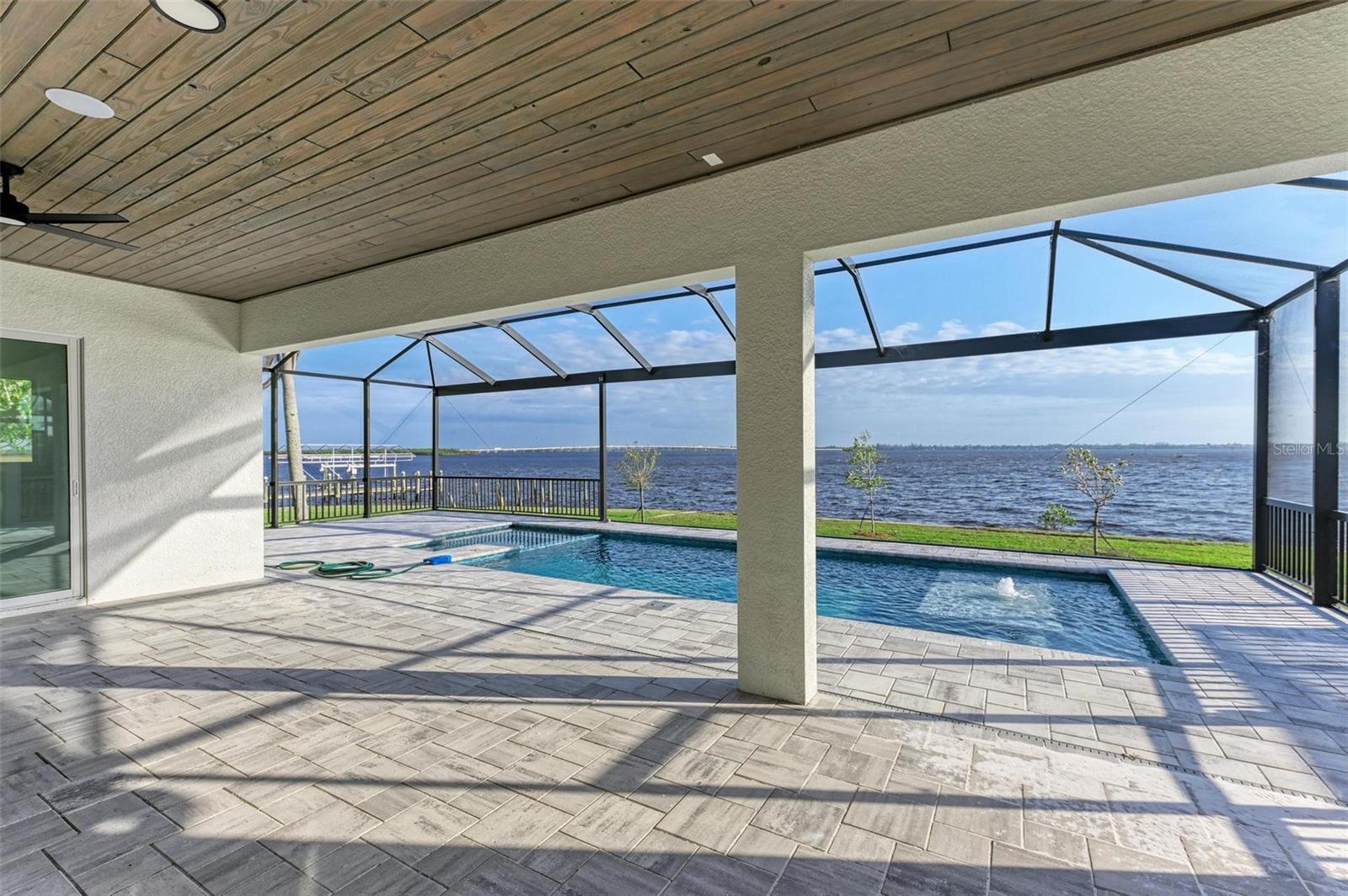 SUNCOAST HARBOR - Residential