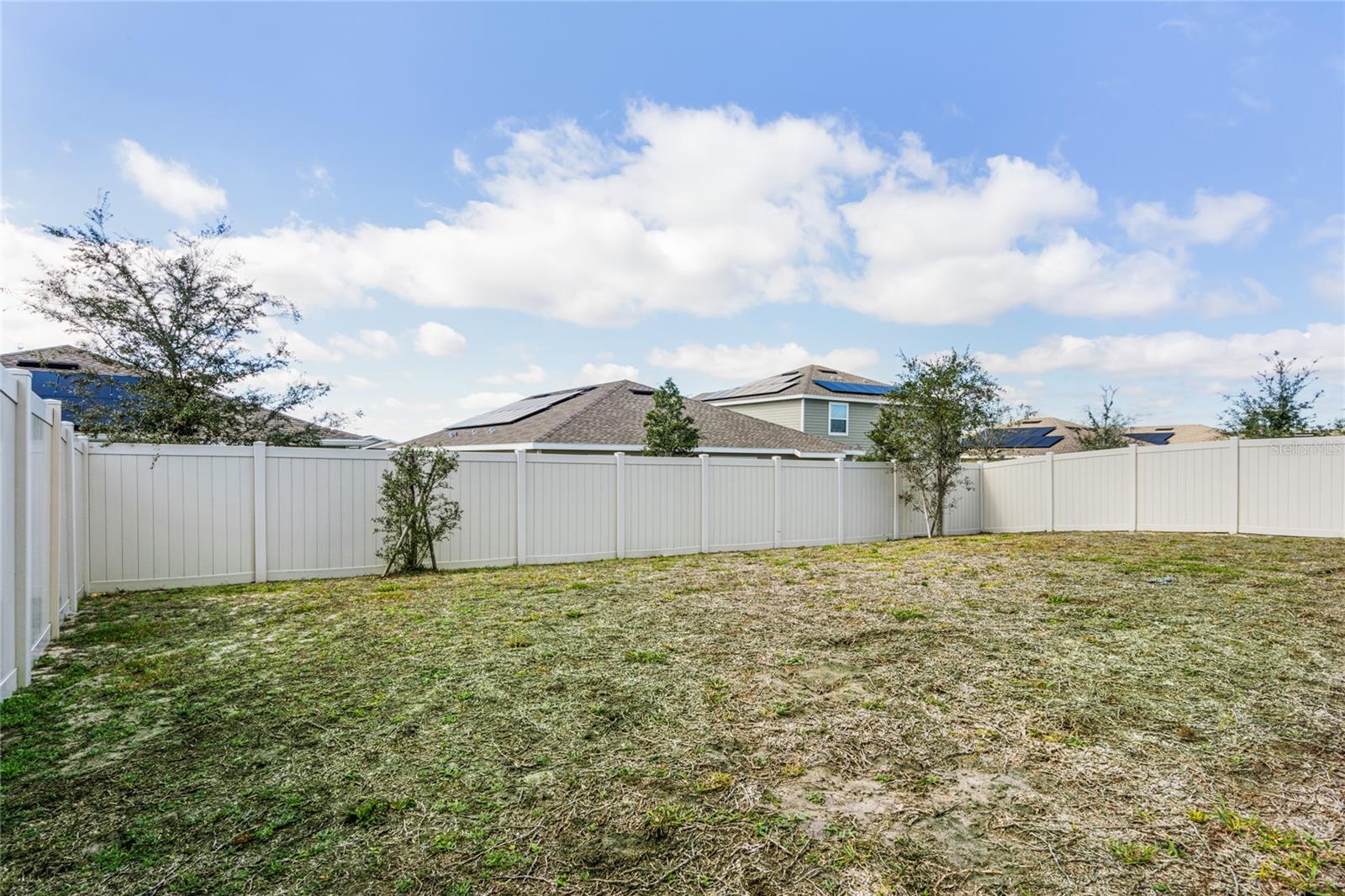 ESTATES AT LAKE HAMMOCK - Residential