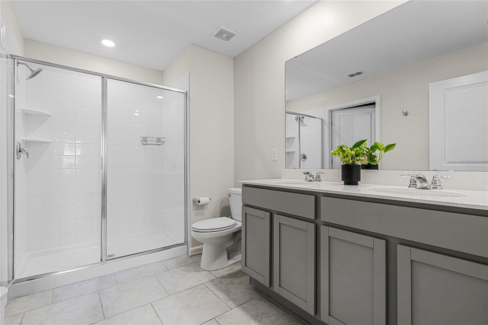 ESTATES AT LAKE HAMMOCK - Residential