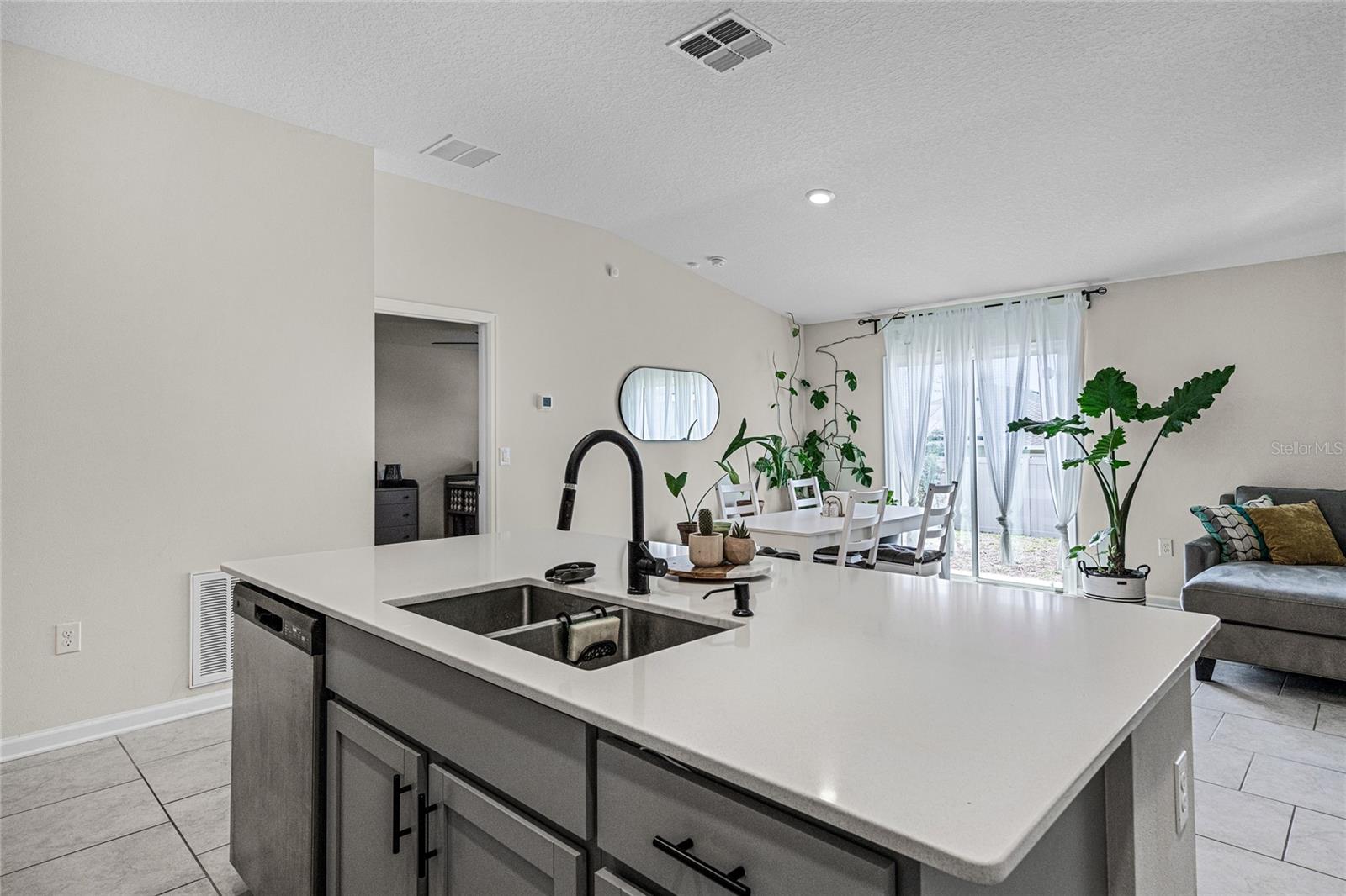 ESTATES AT LAKE HAMMOCK - Residential