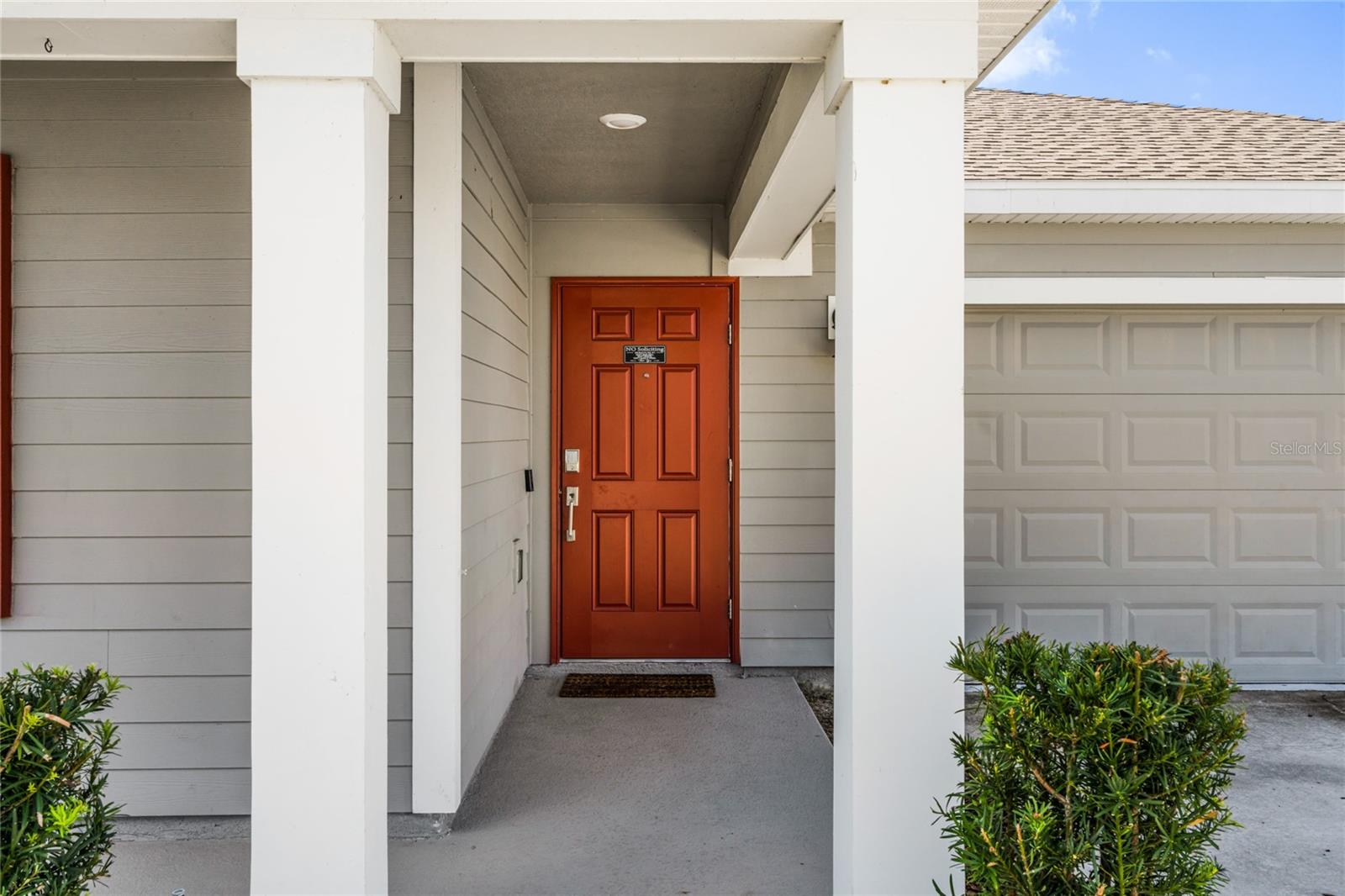 ESTATES AT LAKE HAMMOCK - Residential