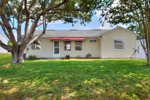 A home in LAKELAND