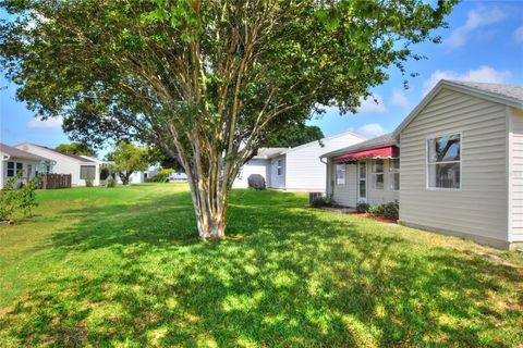 A home in LAKELAND