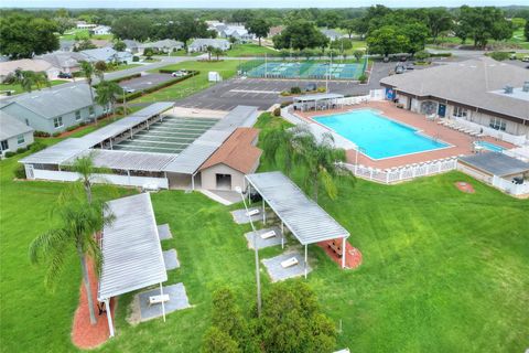 A home in LAKELAND