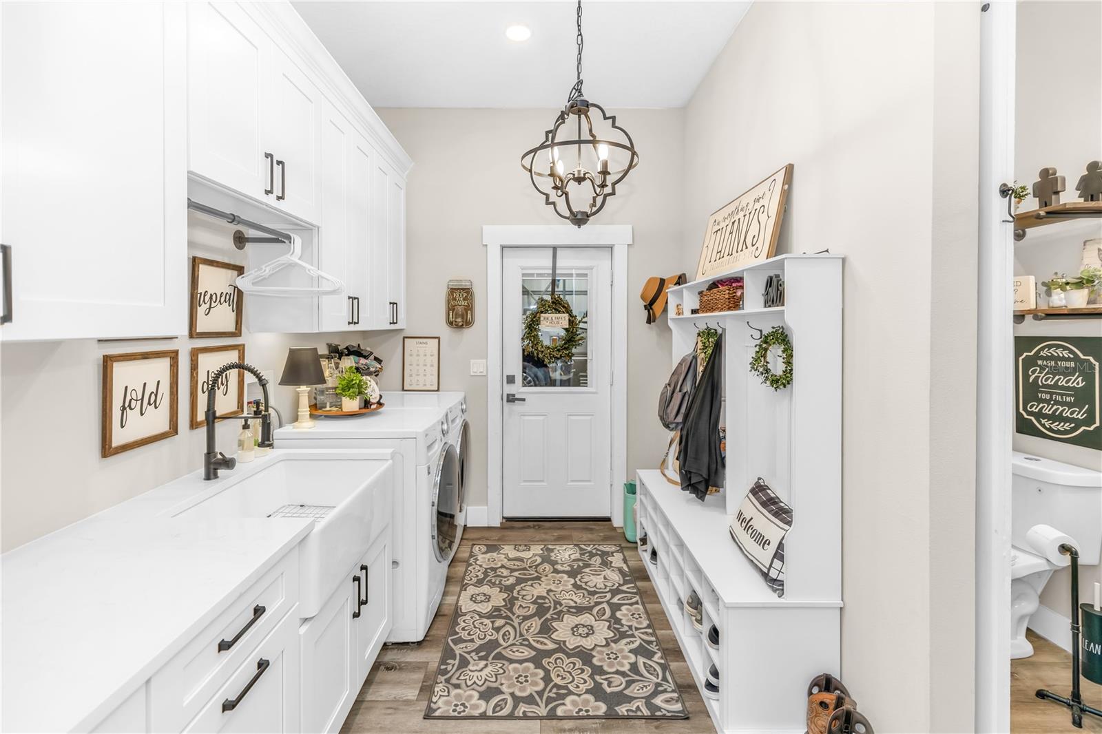 RIVER OAKS ESTATES - Residential