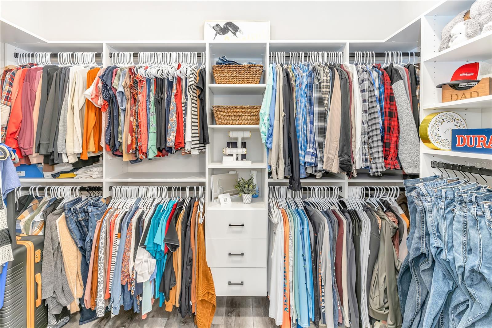 RIVER OAKS ESTATES - Residential