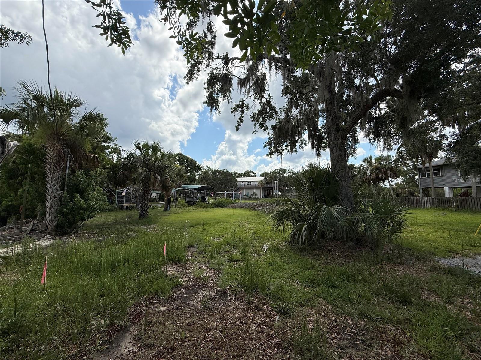 ST MARTINS ESTUARY RETREATS UNIT 06 - Land