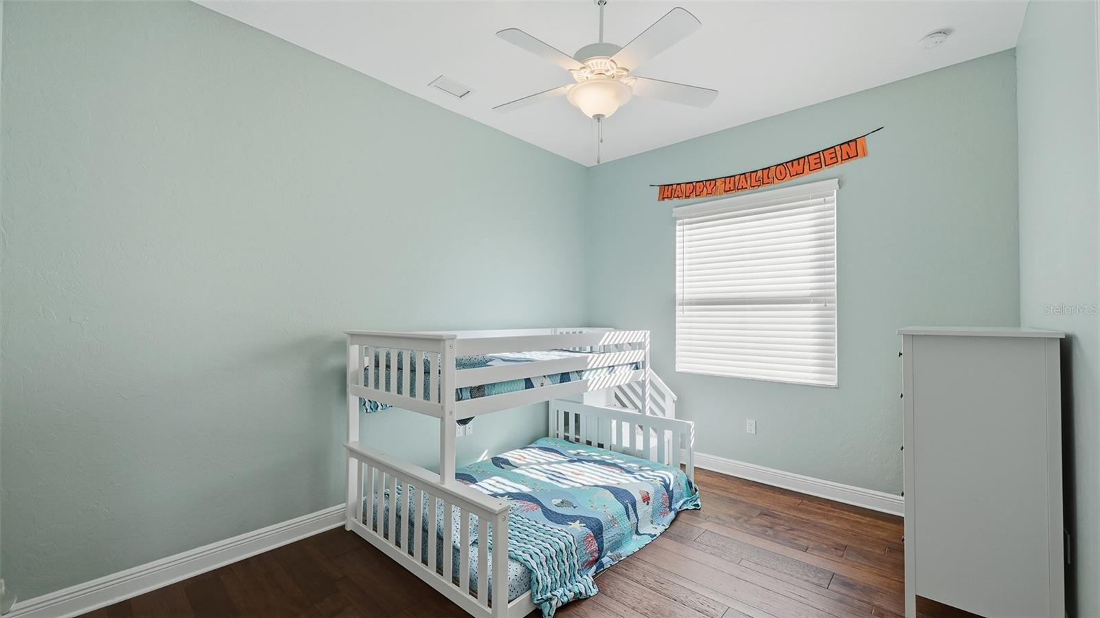 LEGENDS BAY - Residential