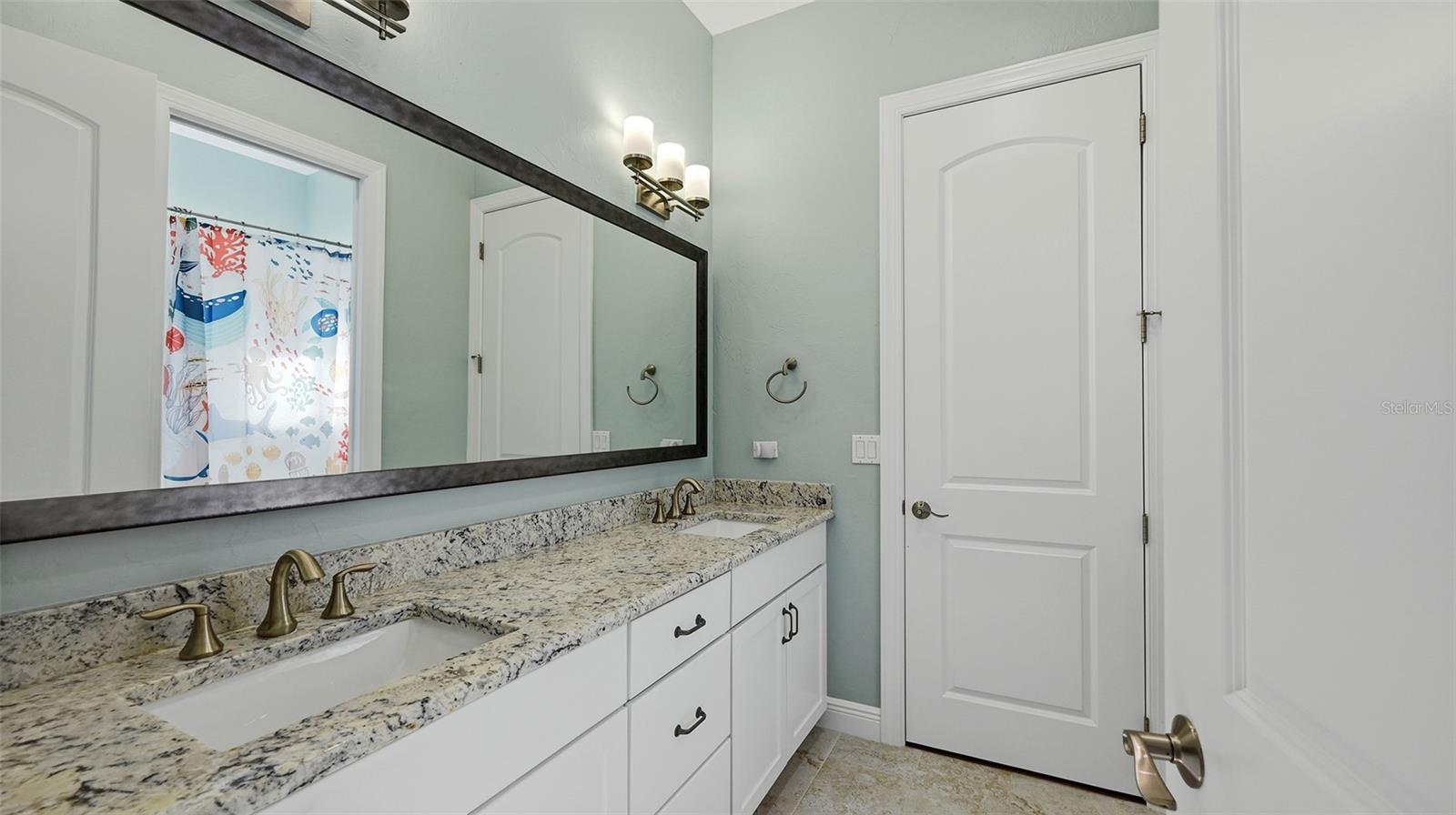 LEGENDS BAY - Residential