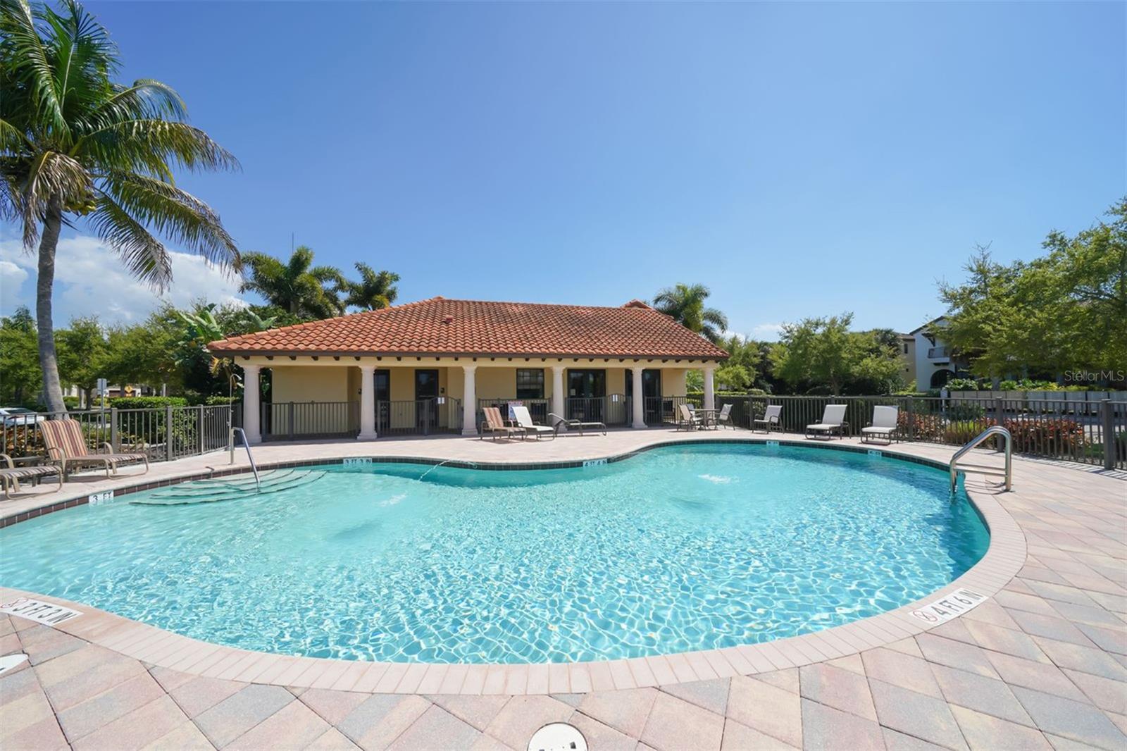 LEGENDS BAY - Residential