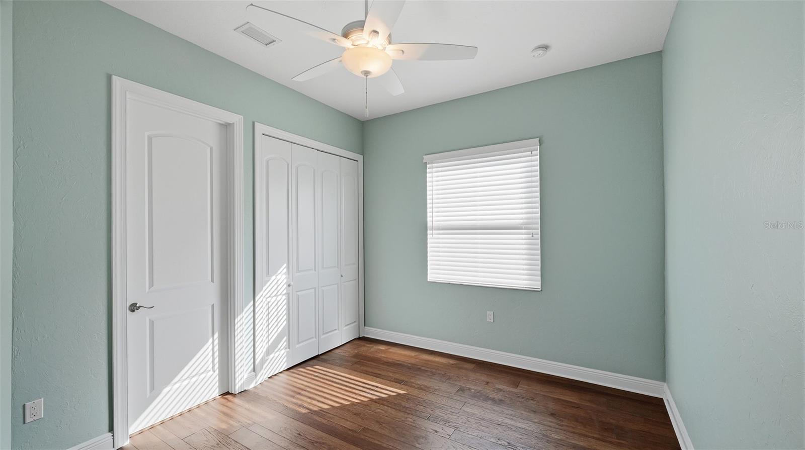 LEGENDS BAY - Residential