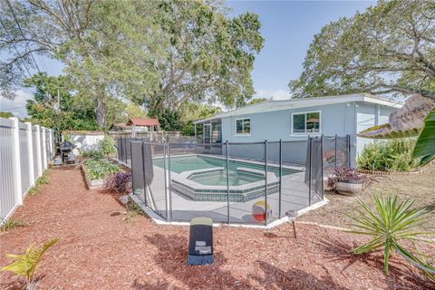 A home in LARGO