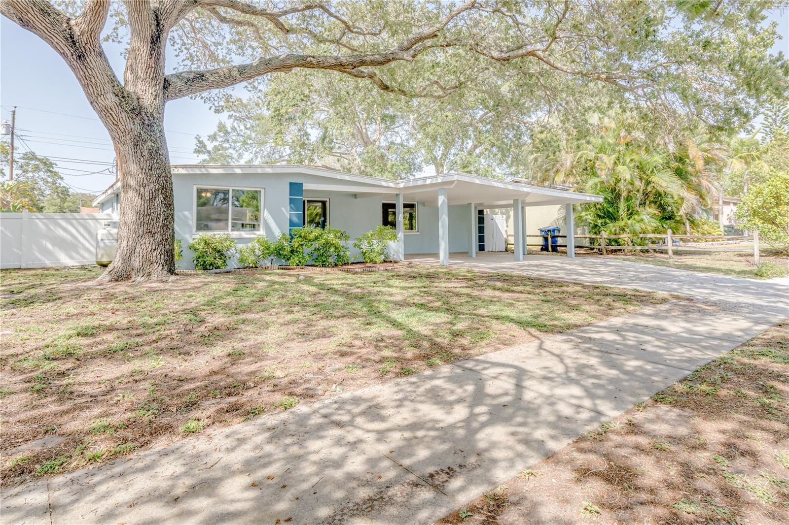 View LARGO, FL 33770 house