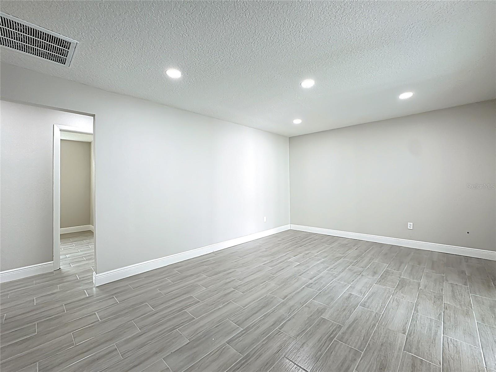 MALTBIE SHORES 1ST ADD - Residential