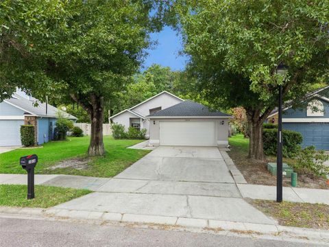 Photo of 1016 Reynolds Court, Oviedo, FL 32765 (MLS # O6415922)