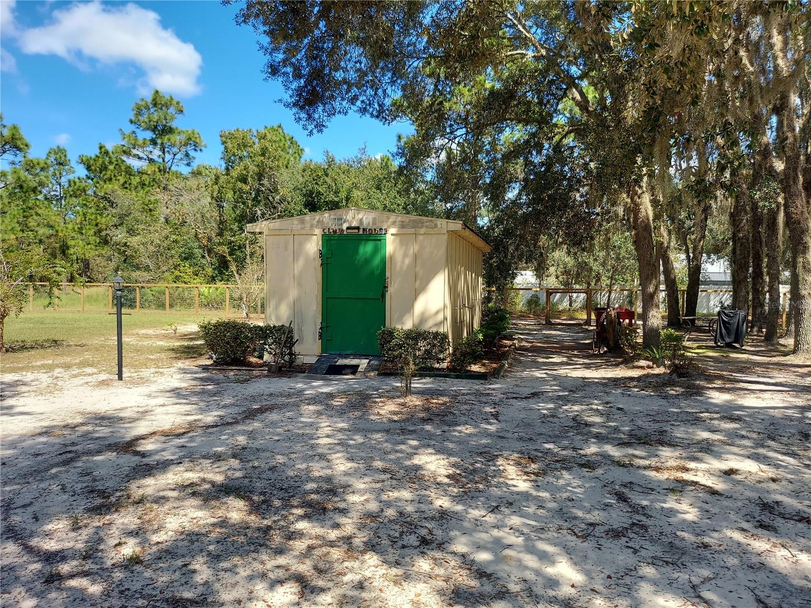 PINE RIDGE UNIT 03 - Residential