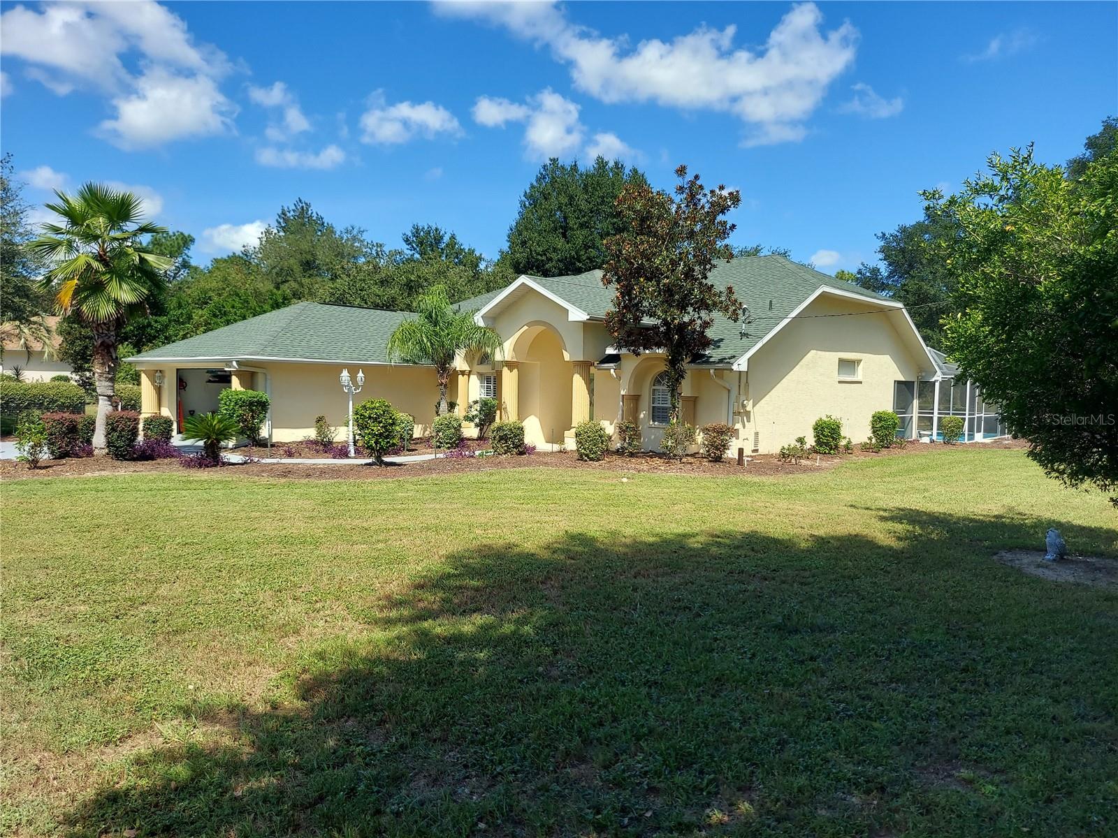 5735 N LENA DRIVE