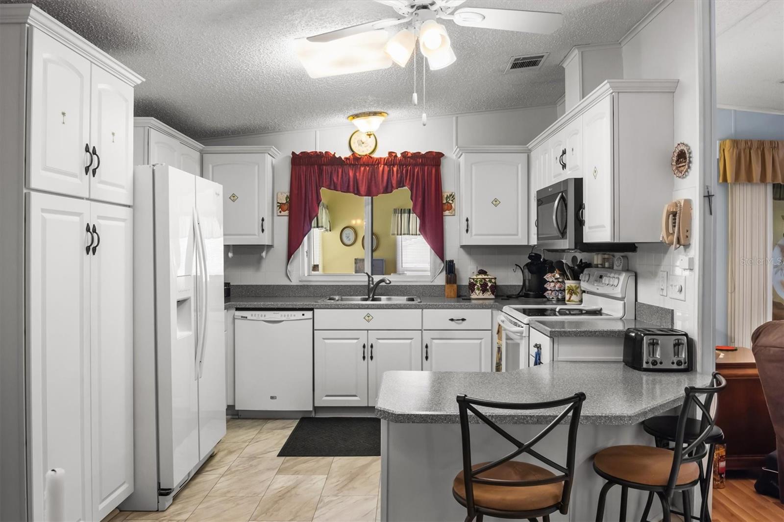 TWIN FOUNTAINS INC A CONDO MHP - Residential