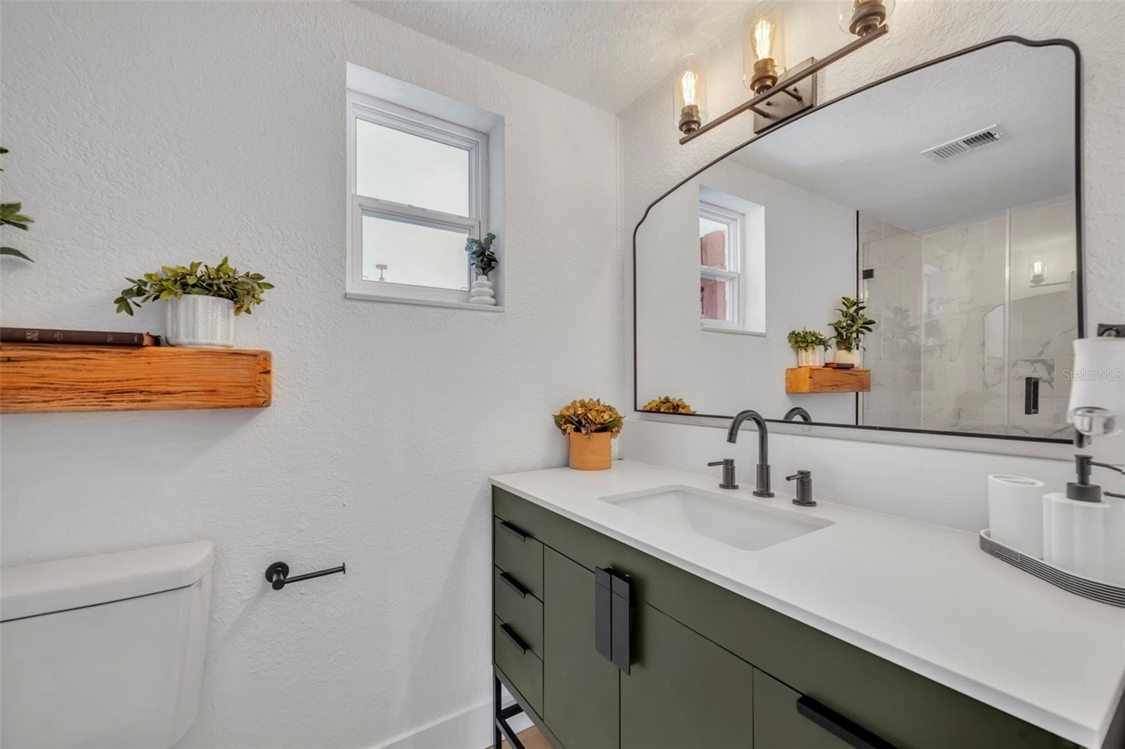 ENGELWOOD PARK - Residential