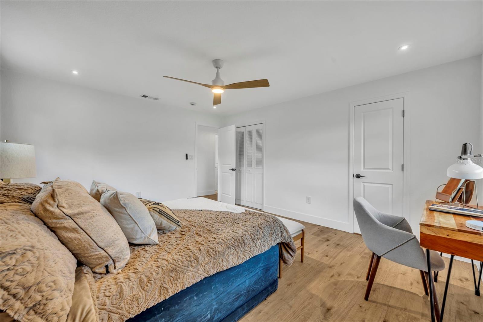 ENGELWOOD PARK - Residential