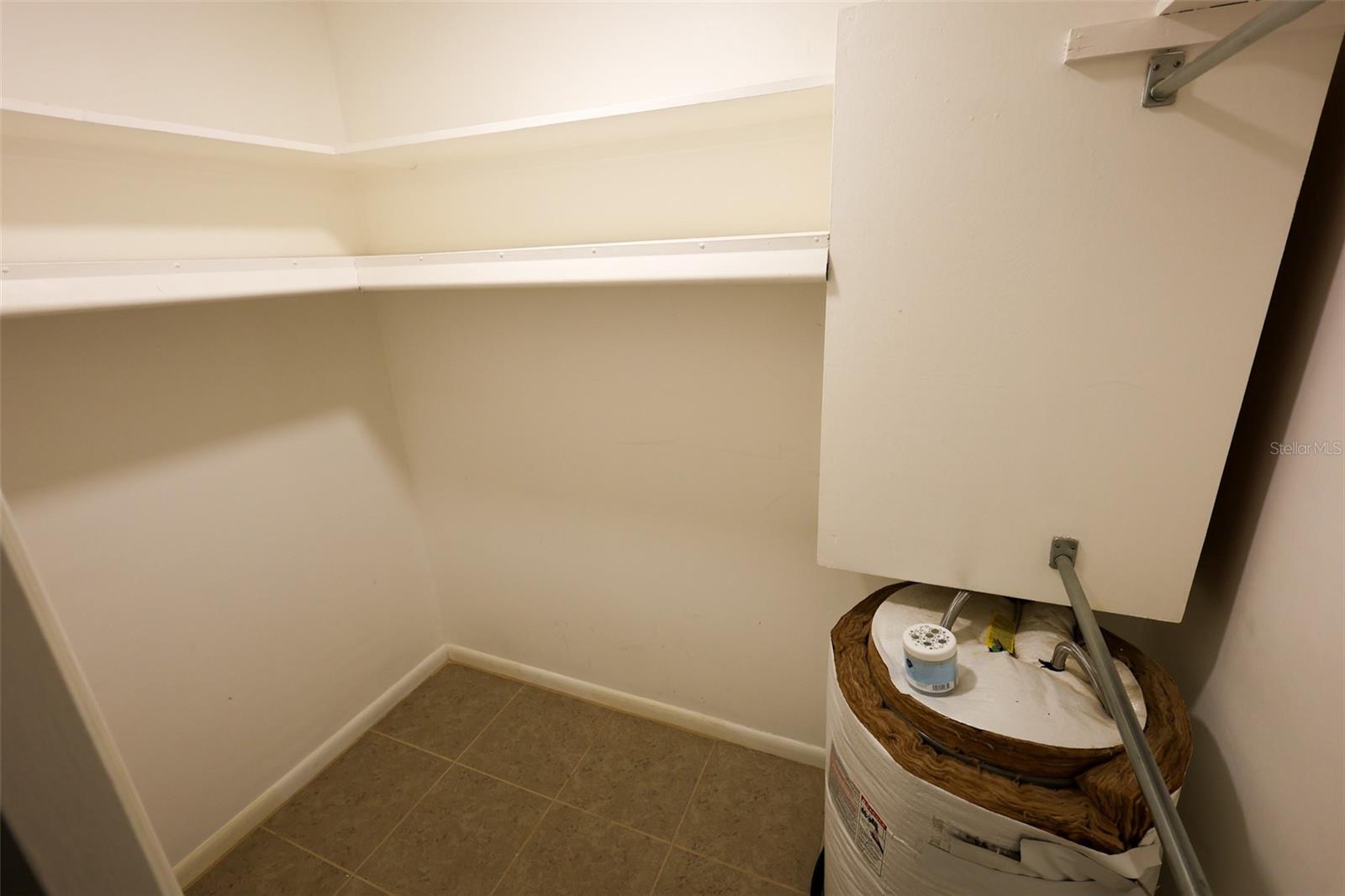 PINE OAK 1ST ADD - Residential Lease