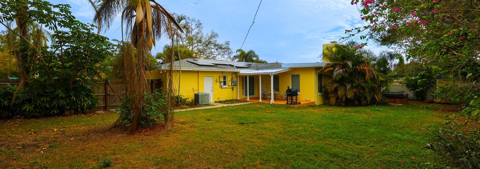 PINE OAK 1ST ADD - Residential Lease