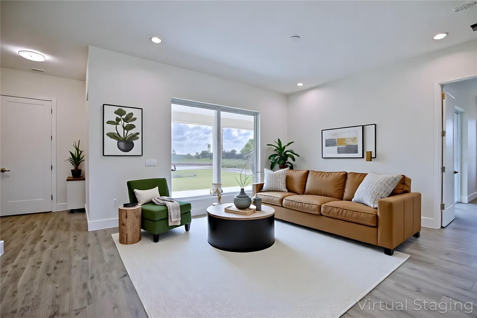 SUN N LAKE - Residential