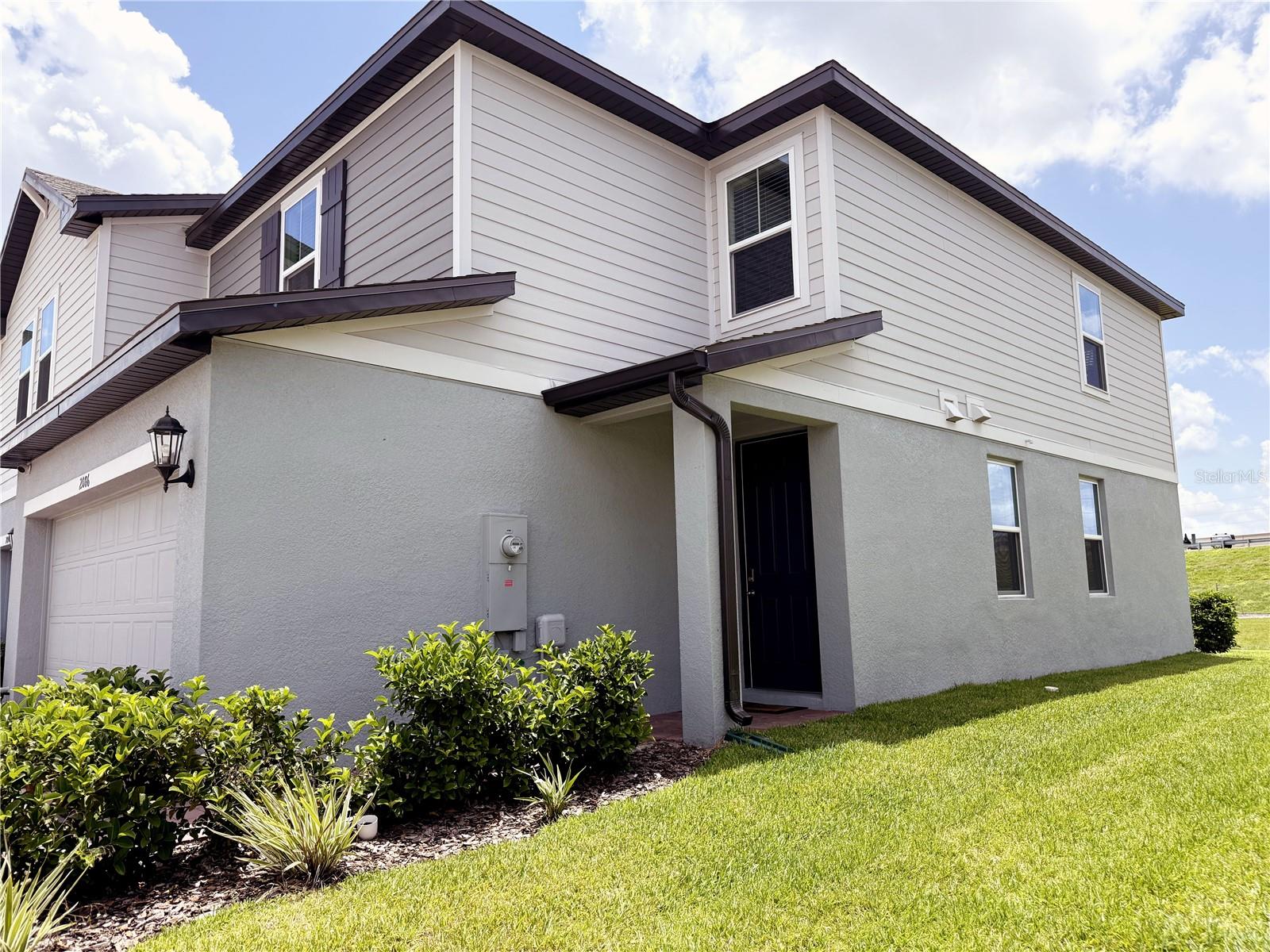 2086 CRAPE JASMINE LANE