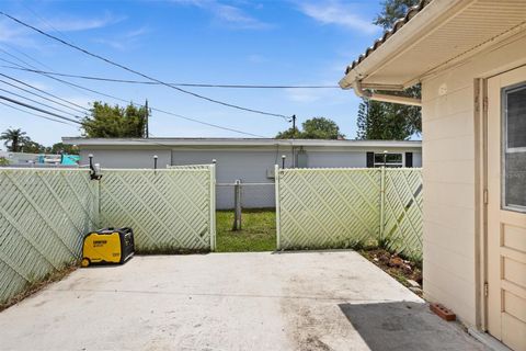 A home in SEMINOLE