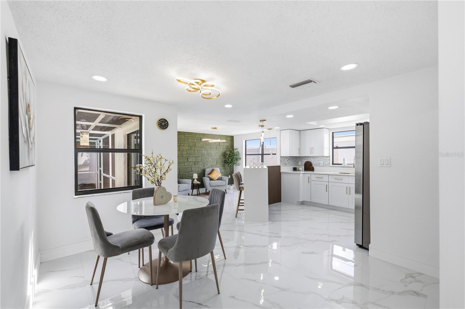 7010 PARROT DRIVE