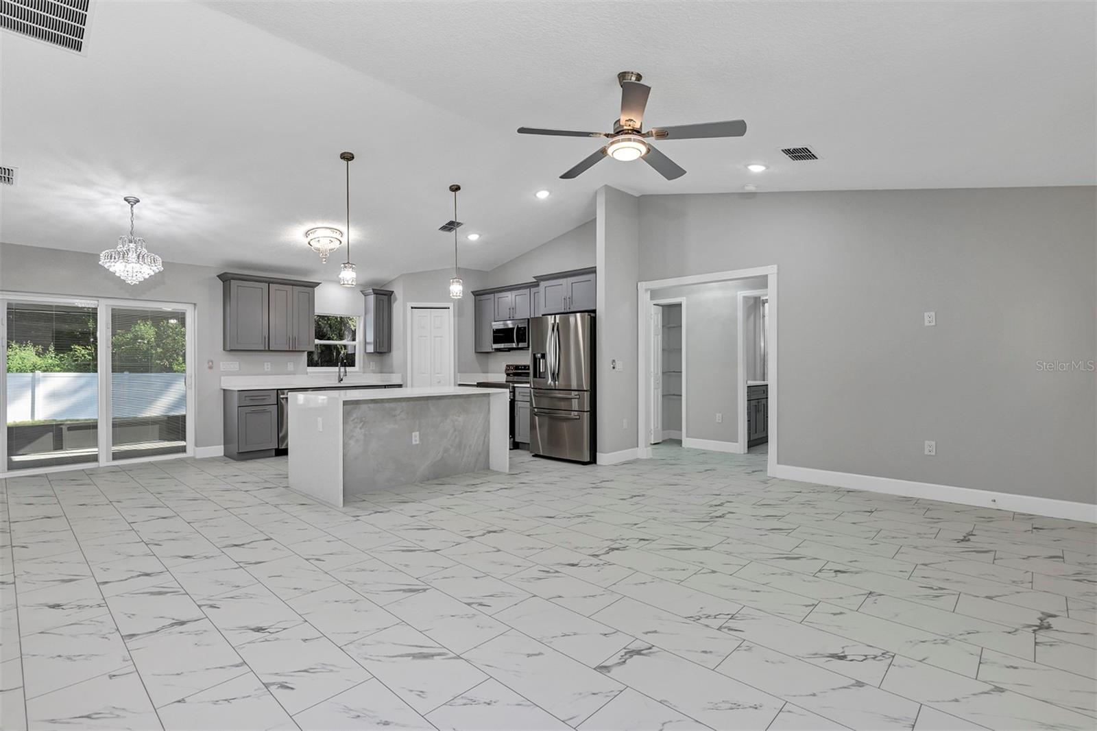 BELLEVIEW HEIGHTS ESTS (DIRT) - Residential