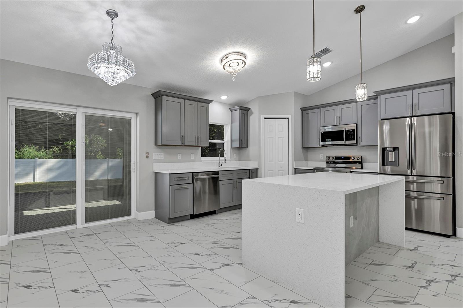 BELLEVIEW HEIGHTS ESTS (DIRT) - Residential