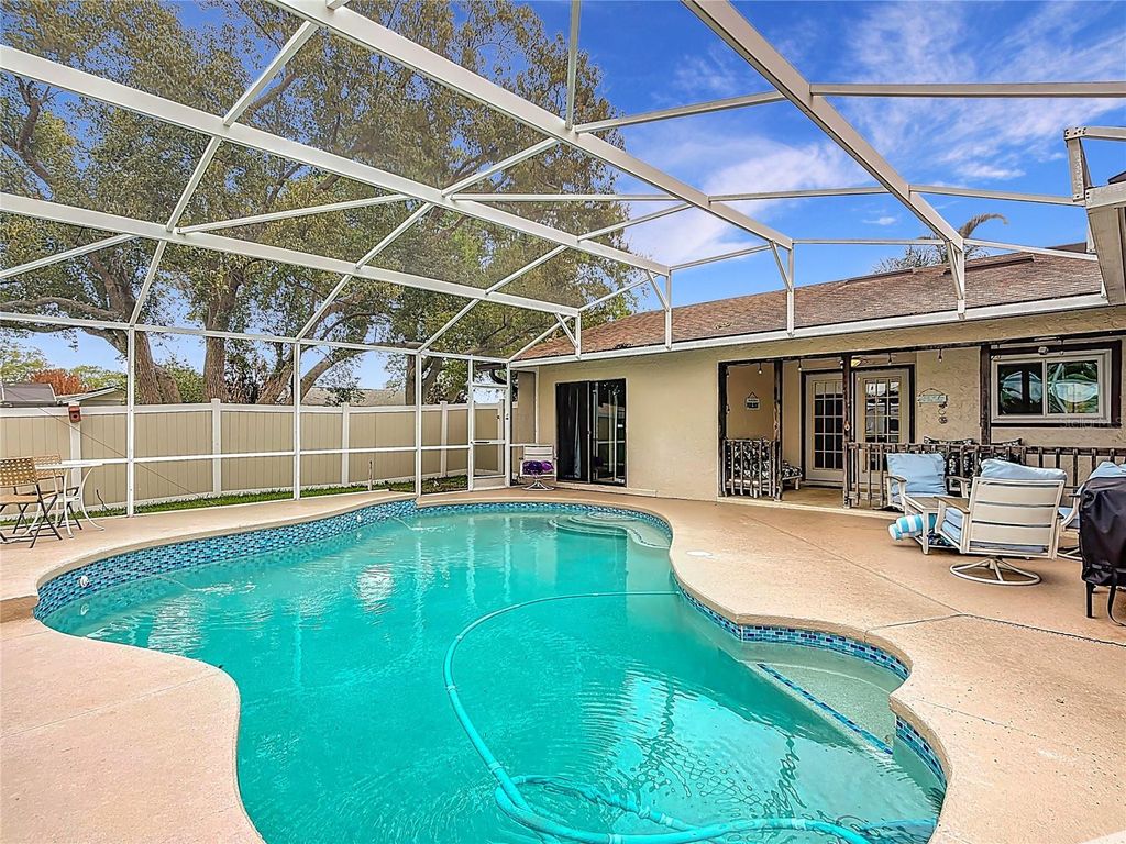 Photo of 300 Minnesota Avenue, Saint Cloud, FL 34769 (MLS # S5145709)