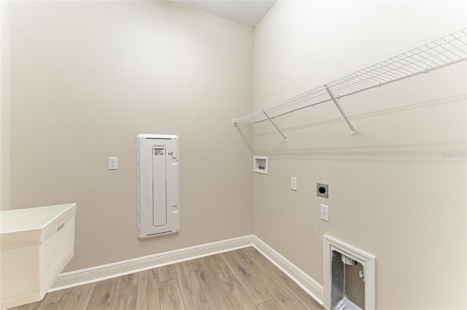 OAKFIELD TRAILS - Residential